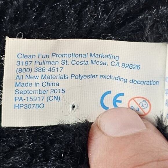 Gaylord Hotel  Ice Show PENGUIN 2015 Red Scarf Plush Stuffed Animal - Picture 10 of 13